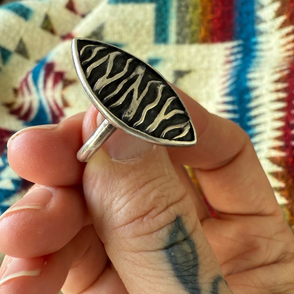 Silver Wave Pattern Ring - image 4